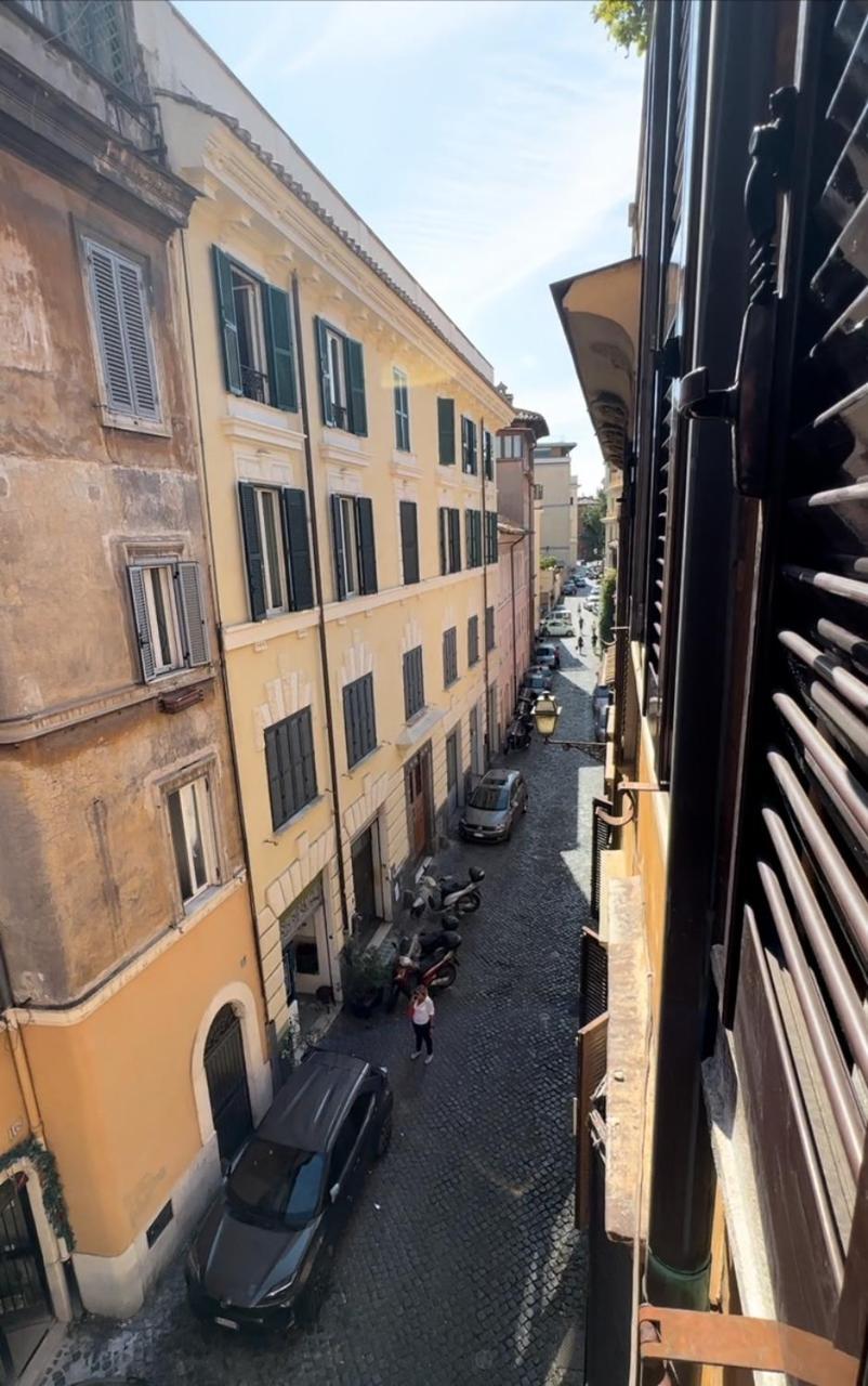 House Of The Sun In Trastevere Rome Exterior photo